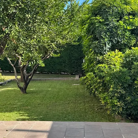 Nocleg ze śniadaniem Casa Feremi 4*